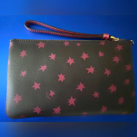 Large Corner Zip Wristlet - Picture 2 of 5